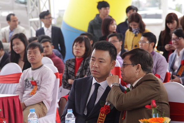 ong-le-vinh-son-tham-du-le-khoi-cong