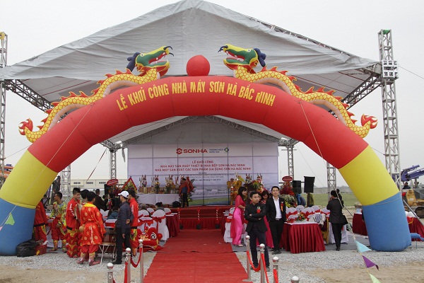 anh-truoc-buoi-le