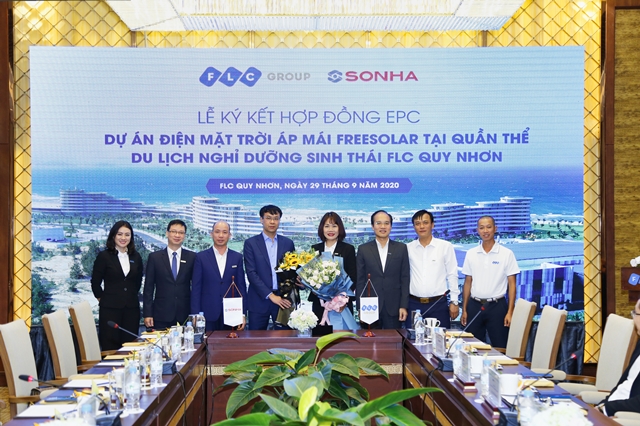 Hai Tập đoàn tặng hoa chúc mừng