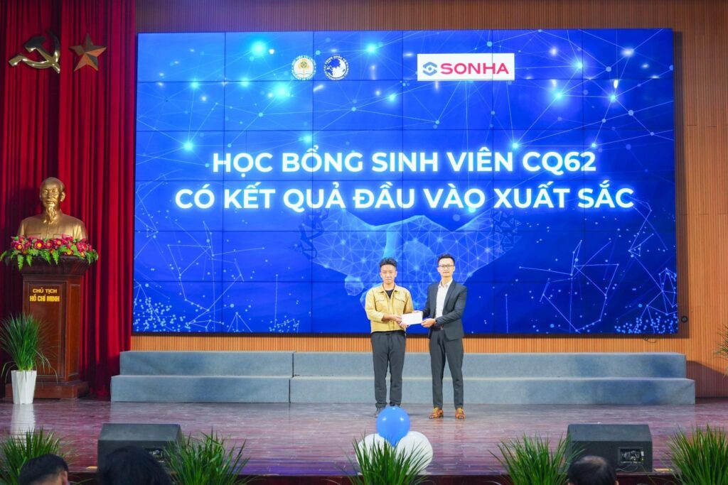 ky ket thoa thuan hop tac giua tap doan son ha va hoc vien tai chinh 17998 4