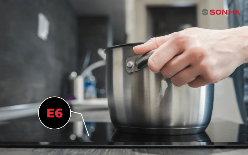 Cảm biến nhiệt hư hỏng khiến bếp không kiểm soát được nhiệt độ và báo lỗi E6