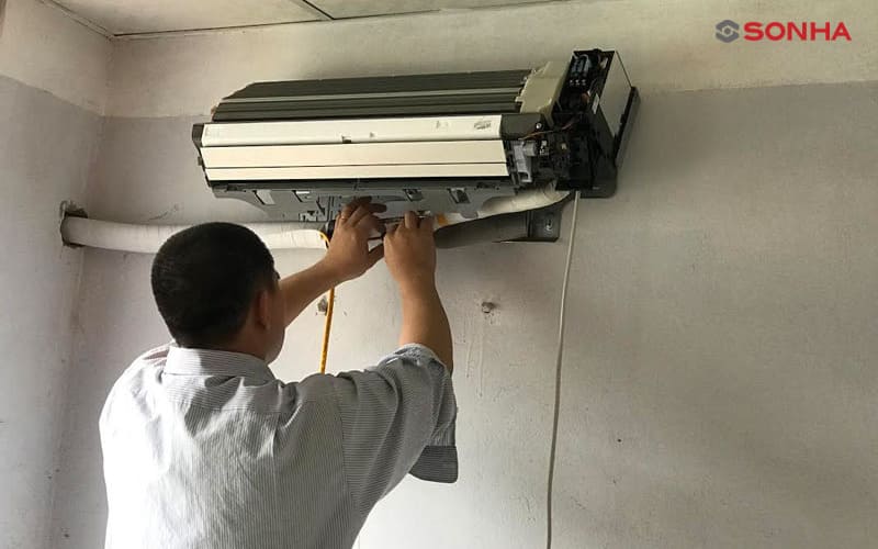 Việc tháo điều hòa không đúng cách có thể làm giảm tuổi thọ của thiết bị