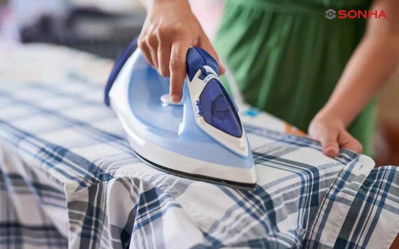 Bạn nên lựa chọn bàn là phù hợp theo loại vải và nhu cầu sử dụng